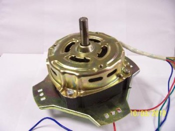 ��������� �� ���������� YYG- 60 220V/50Hz 60W, 0.72A, 4mKf /450VAC (��� d=10mm. L=40mm)